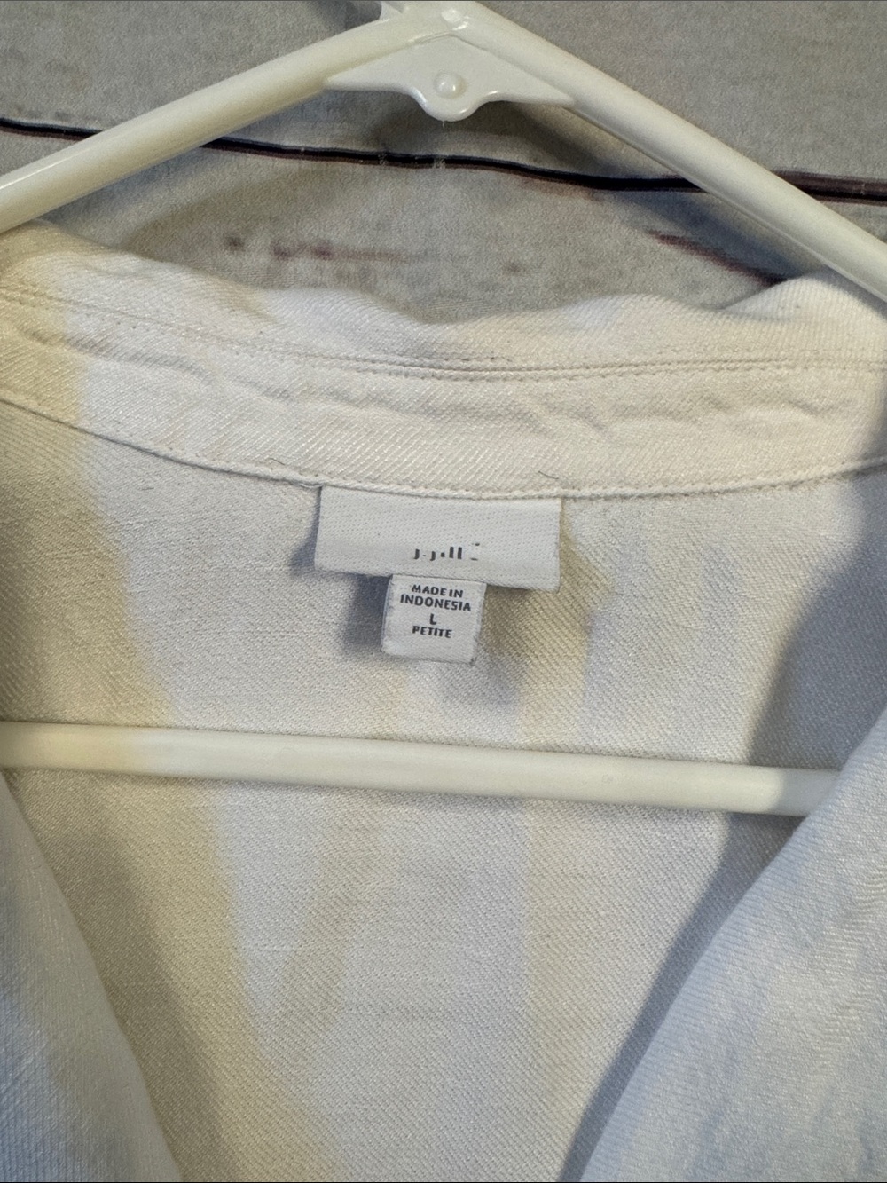 J.Jill Linen Blend Jacket with Drawstring Detail
Size Large Petite **read descrp - Picture 6 of 13